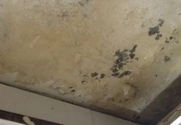 凤泉阳台漏水维修公司分享下凤泉卫生间渗水维修需要注意哪些问题。